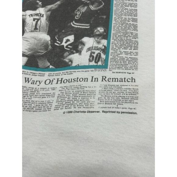 VTG 1988 The Charlotte Observer NBA Hornets Bulls Newspaper Print Shirt (L) RARE - Picture 9 of 14